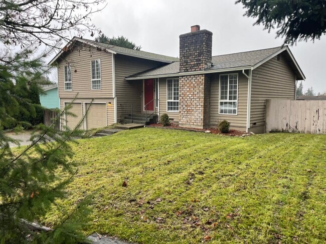 Building Photo - 5704 66th Ave NE