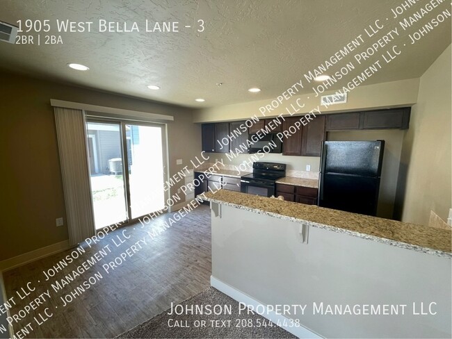 Building Photo - 1905 W Bella Ln