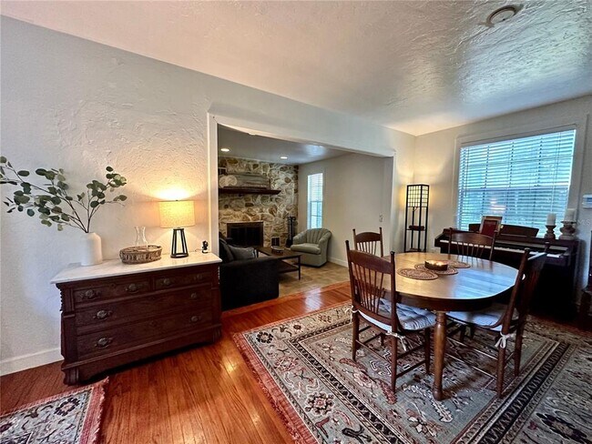 Foto del edificio - 1023 NE 5th St