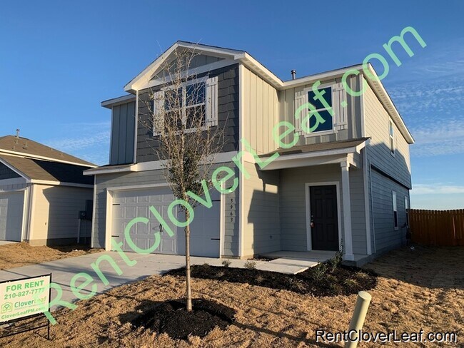 Building Photo - APRIL FREE! Spacious five-bedroom home
