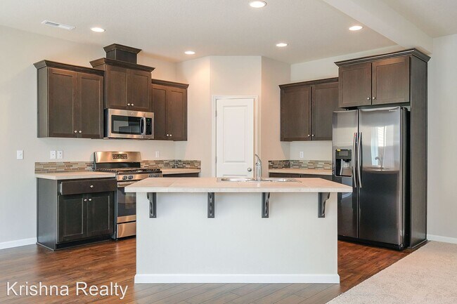 Building Photo - 4 br, 2.5 bath House - 7127 NW 167th Ave