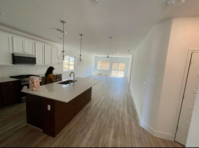 Foto del edificio - Single Family Home