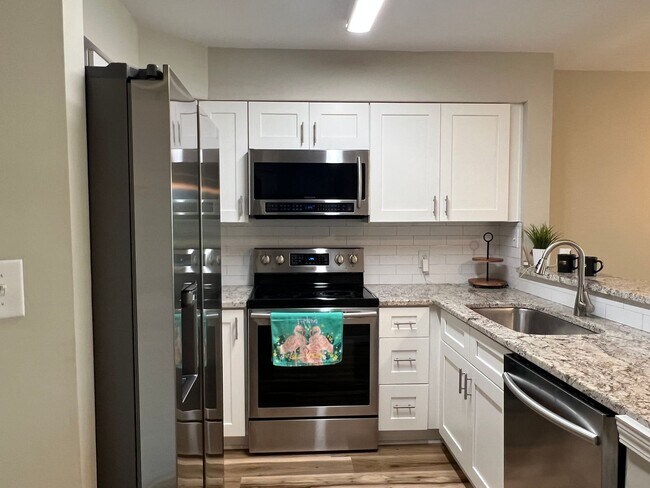 Building Photo - NMB Two Bedroom, Two Bath Condo is one mil...