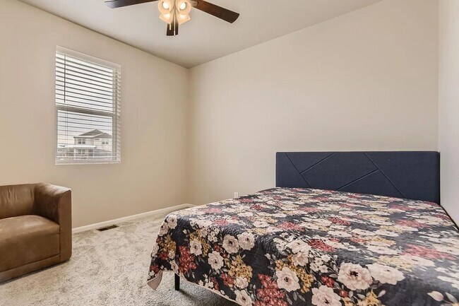 Foto del edificio - 13528 Tree Sparrow Ln