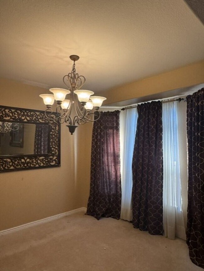 Foto del edificio - Beautiful 4 Bedroom Home Available in Thornton