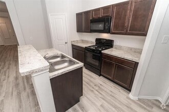 Building Photo - 24326 Borelli Dr