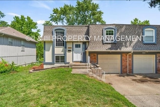 Building Photo - 9406 W 83rd St