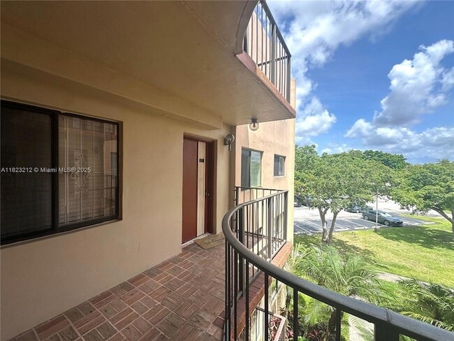 Building Photo - 8700 SW 133rd Ave