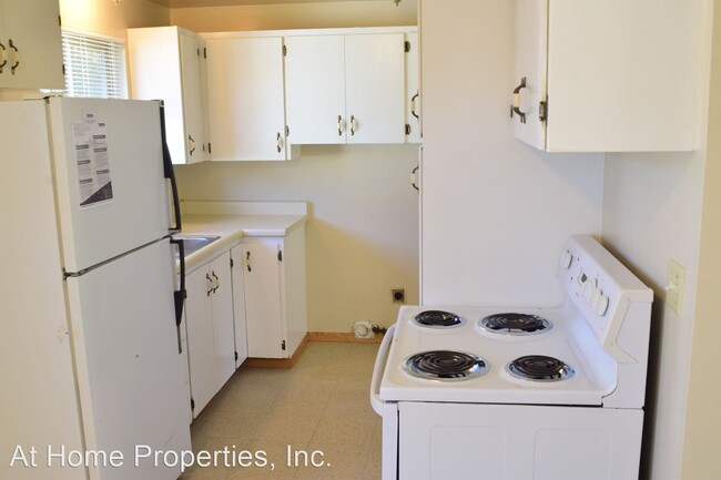 Foto del edificio - 925-931 NW Sequoia Ave