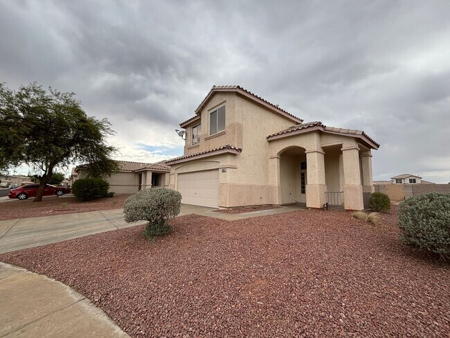Building Photo - Modern 3Bed/3Bath Two Story Home located i...