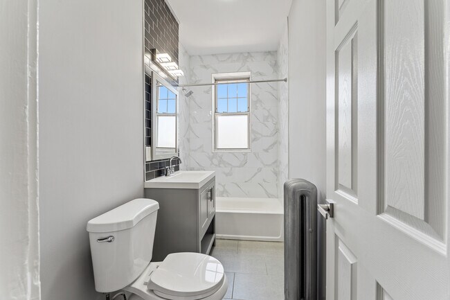Foto del edificio - 382 Bloomfield Ave