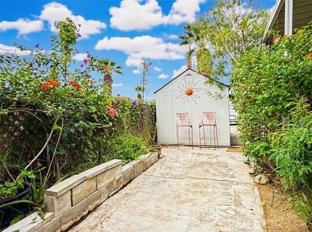 Foto del edificio - 70875 Dillon Rd