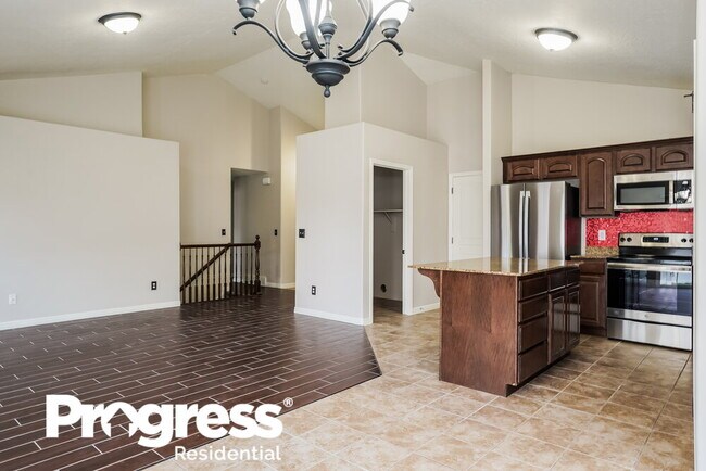 Building Photo - 5062 W Hayden Peak Dr