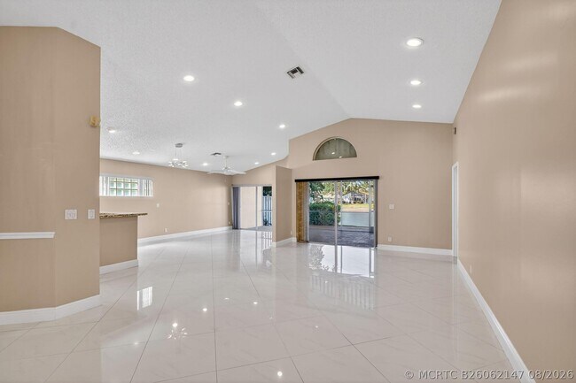 Foto del edificio - 7891 Sailing Shores Terrace