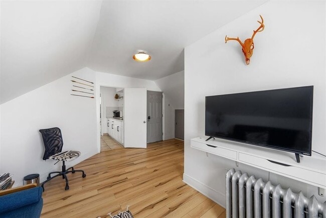 Photo - 124 73rd St House