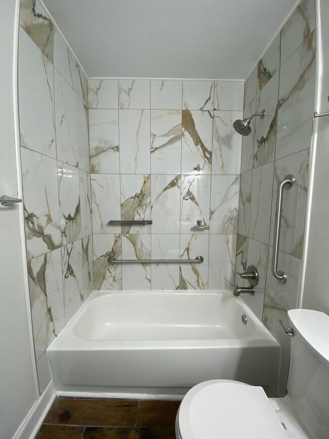 Foto del edificio - 650 W Pope Rd