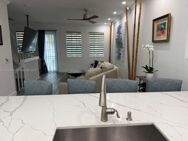 Foto del edificio - 2863 SW 120th Terrace