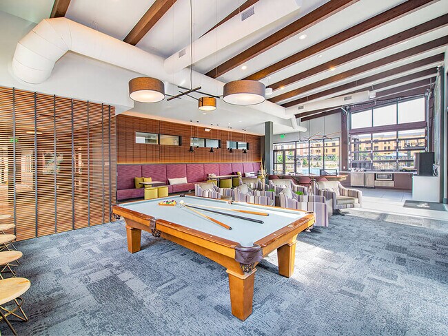 Building Photo - MAA Promenade