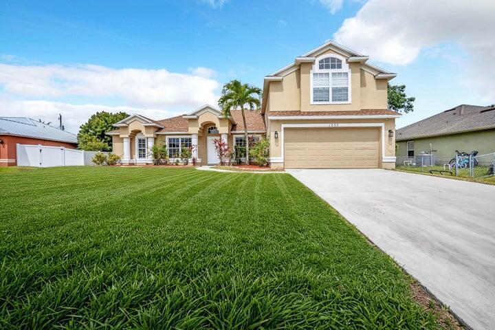 Foto principal - 1355 SW Porter Rd