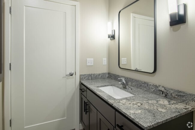 2BR, 2BA - 1162SF - The Whitney Reserve
