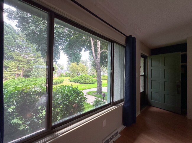 Foto del edificio - 2282 S Oakland Way