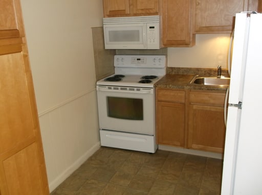 Building Photo - 1001 Emigh St