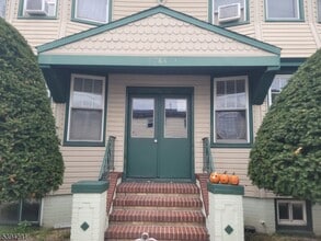 Building Photo - 766-768 Hamilton St Building Photo - 766-768 Hamilton St