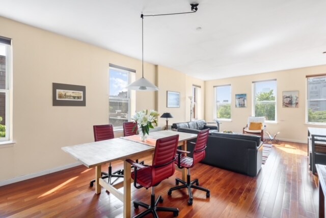 Foto del edificio - 55 Poplar St