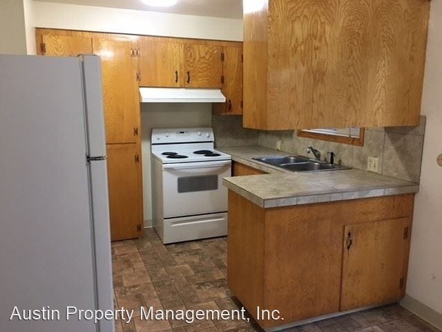Building Photo - 2 br, 1.5 bath House - 951 Portland ave