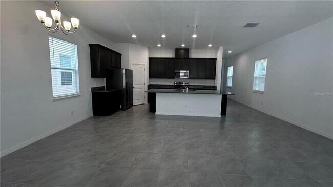 Building Photo - 15927 Pantuso Aly