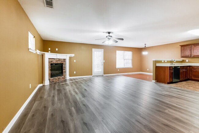 Foto del edificio - 327 Village Chase