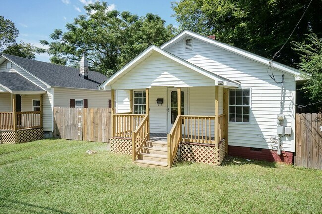 Foto del edificio - Two Bedroom Home!