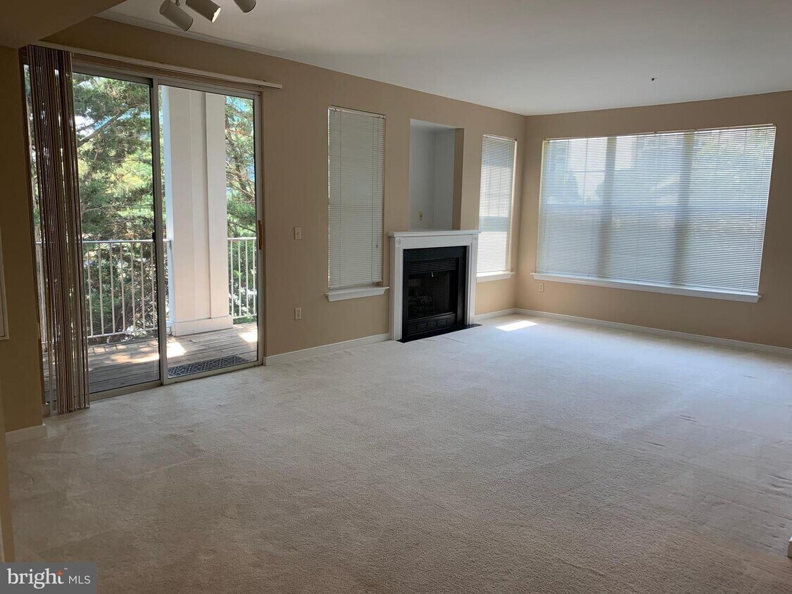 1625 International Dr Unit 216, McLean, VA 22102 Condo for Rent in