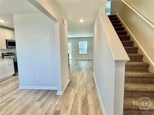 Building Photo - 237 Cromer St