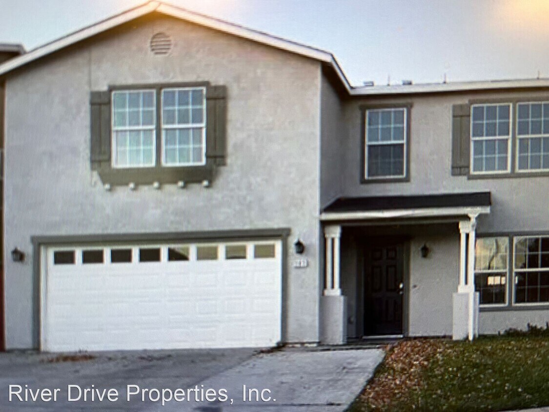 6 br, 6 bath House 1183 Evening Star Drive House Rental in Merced