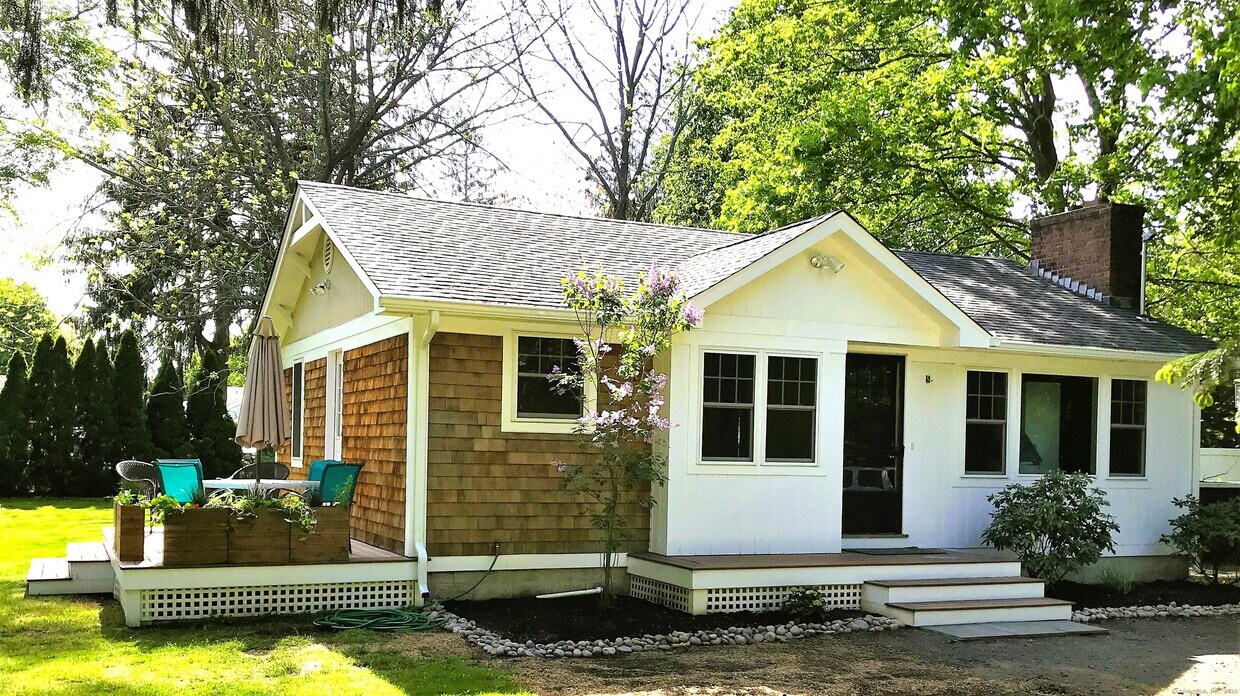 Primary Photo - 36 Whedon Ln