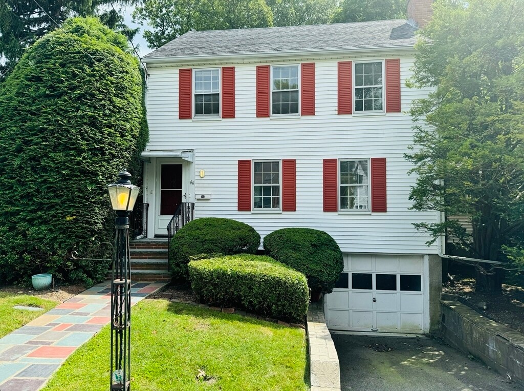 Primary Photo - 44 Walnut Pl