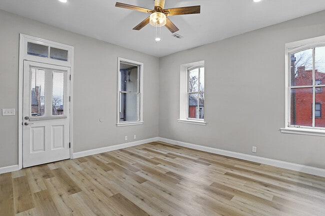 Building Photo - 2022 S 11th St