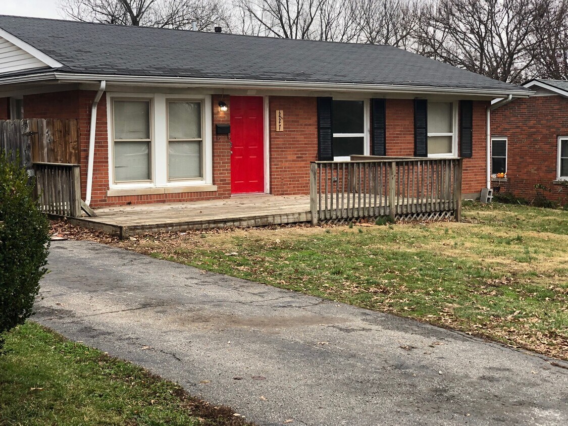 Primary Photo - 227 Sutton Pl