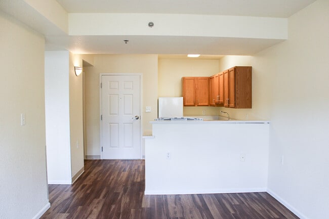 Building Photo - Willow Glen Senior