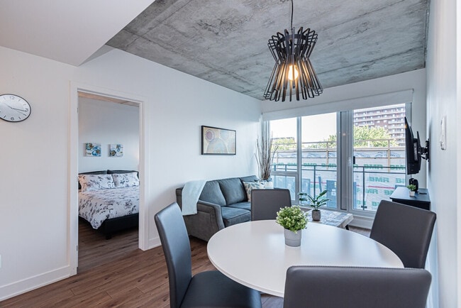 Photo du bâtiment - 1635 Rue St-Hubert