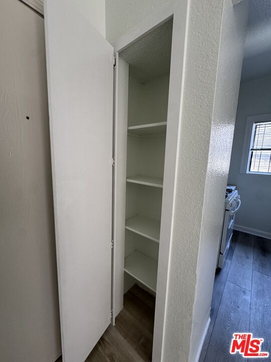 Building Photo - 3051 Leeward Ave