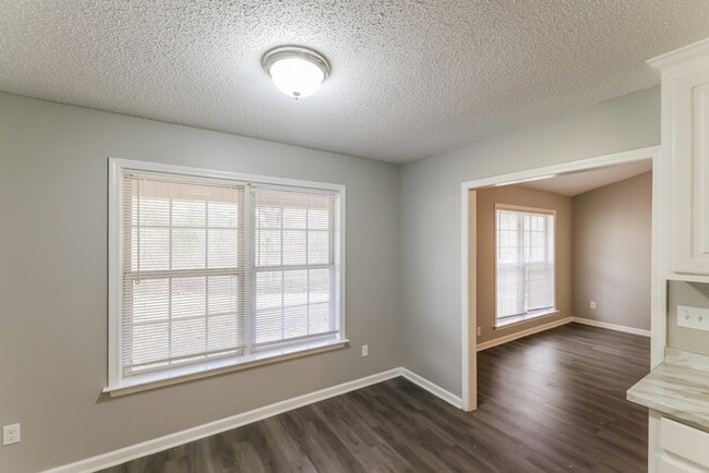 Building Photo - 14118 River Point Circle