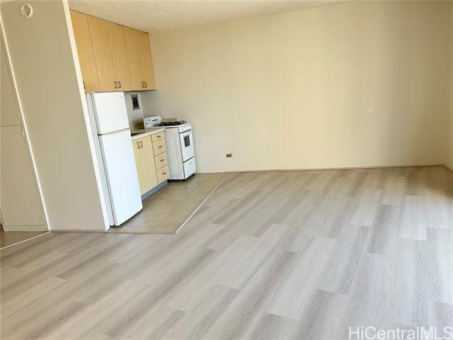 Building Photo - 750 Amana St