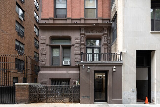 Building Photo - 72 E 86th St