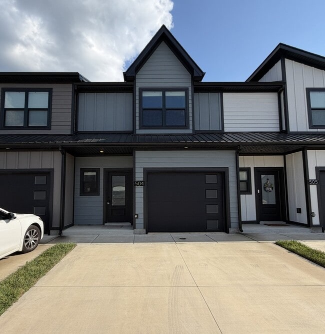 Building Photo - 504 Jonathan Wade Cir