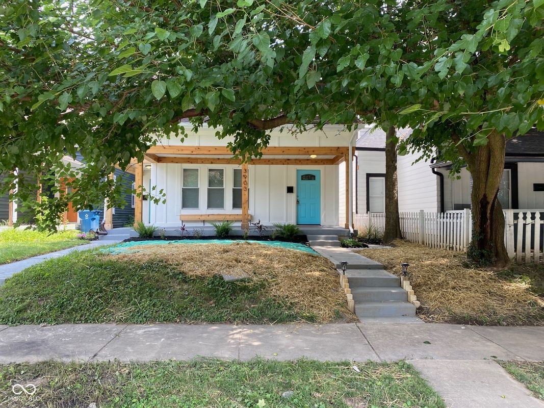 Primary Photo - 3903 Rookwood Ave