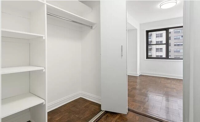 Foto del edificio - 405 E 57th St
