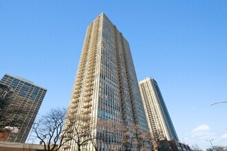 Building Photo - 1660 N La Salle Dr Building Photo - 1660 N La Salle Dr