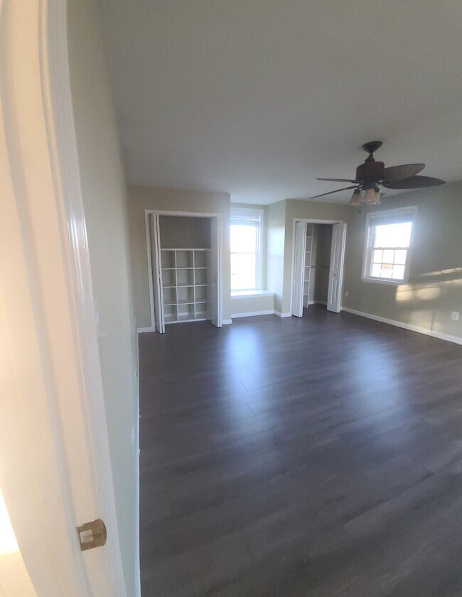 Foto del edificio - 22101 Ridge Rd